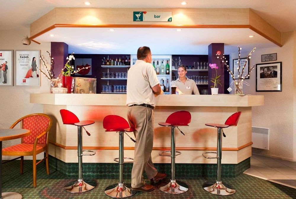 Ibis Provins Hotel Restaurant photo
