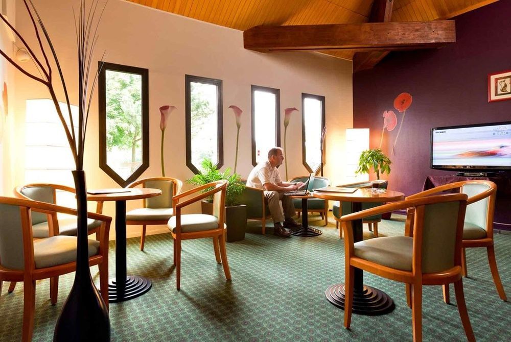 Ibis Provins Hotel Interior photo